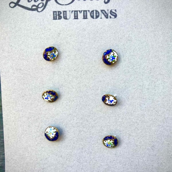 6 Vintage Enamelled Blue Flower Buttons 10mm