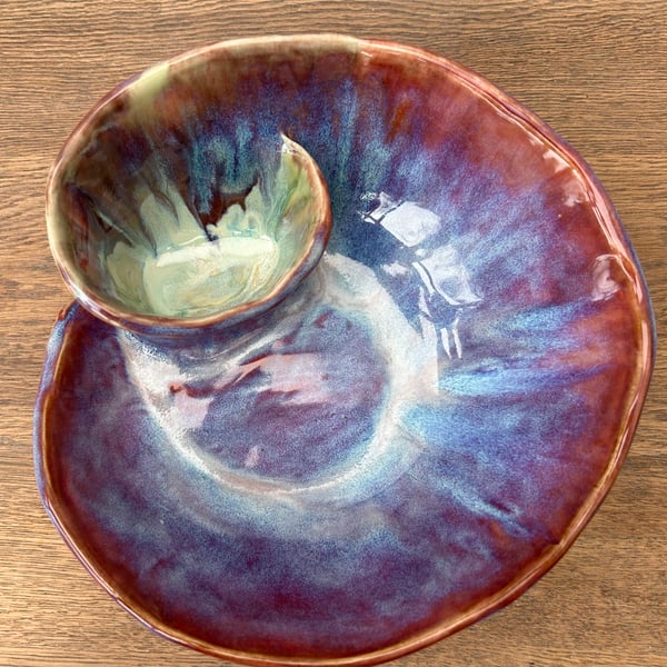 Handmade ceramic chip and dip bowl Approx 22cm wide x 8cm high at highest point