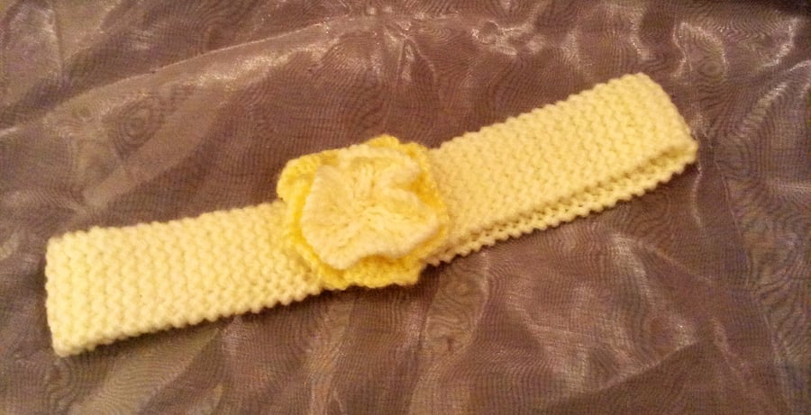 Girls knitted flower head band