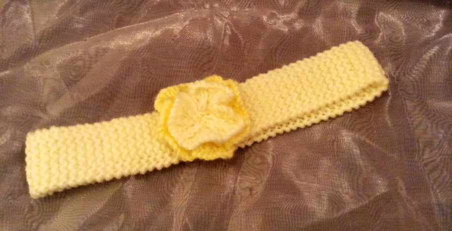 Girls knitted flower head band