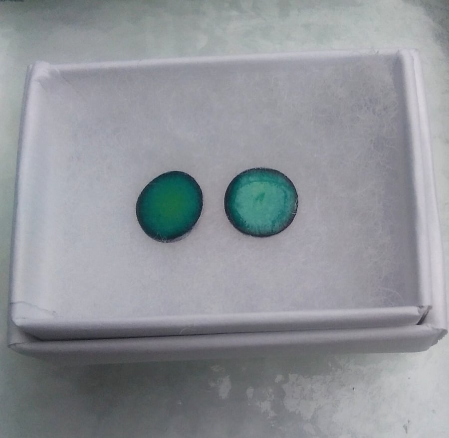 Round stud earrings - 9mm - Enamelled with sterling silver post -SEA GREEN
