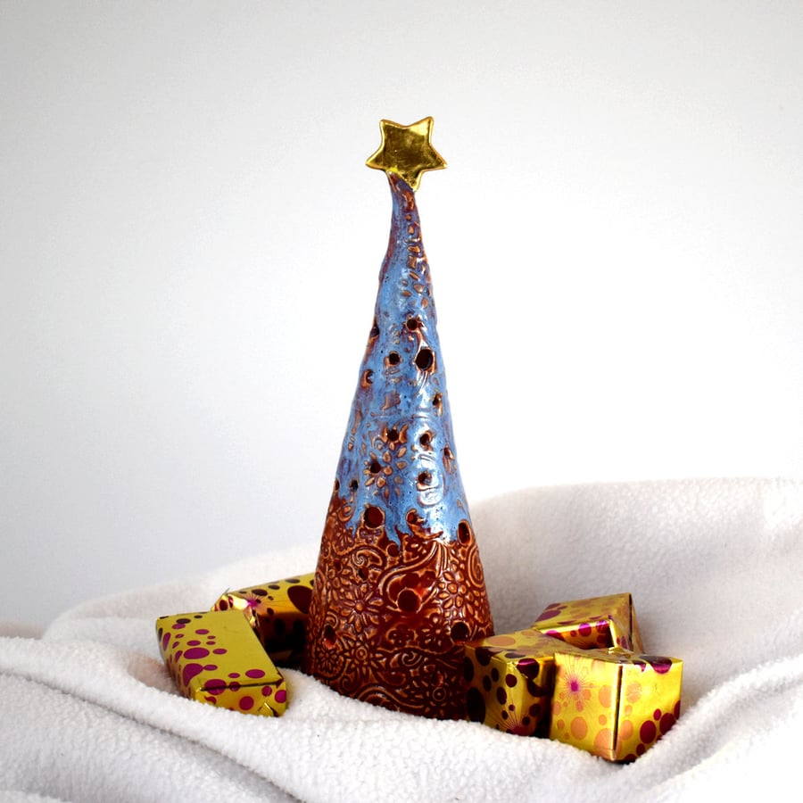 18-491 Ceramic Christmas Tree Tea Light Holder