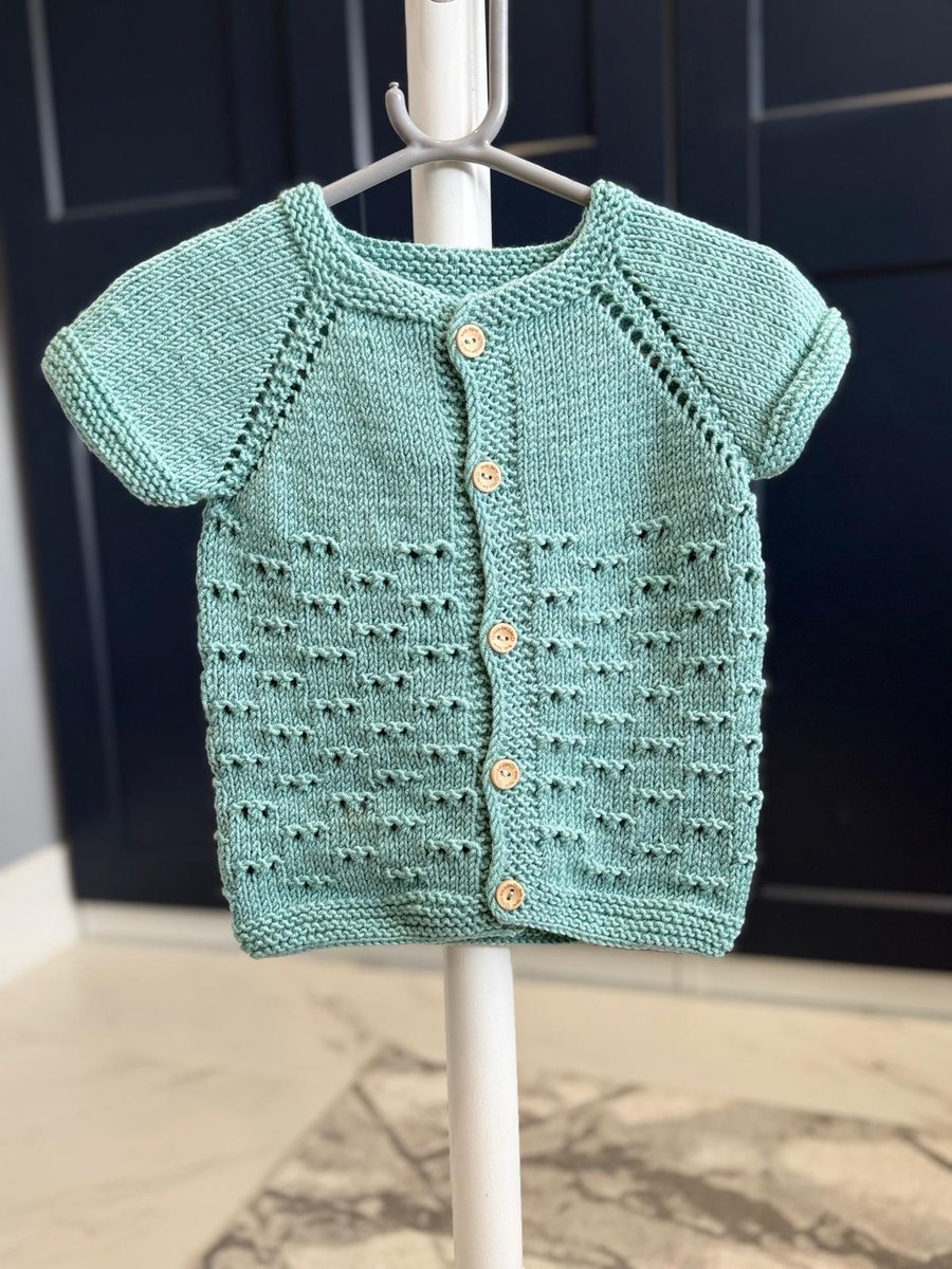 HandKnitted Baby Short Sleeve Vest with Textured Eyelet Pattern–Sage Green(9-12m