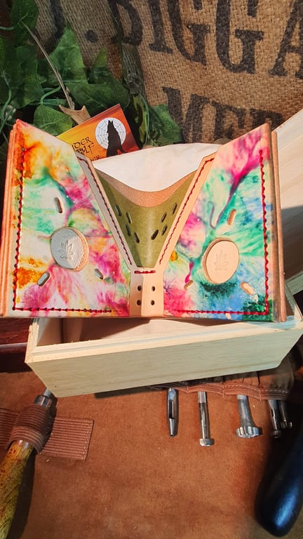 Mens wallet in presentation box