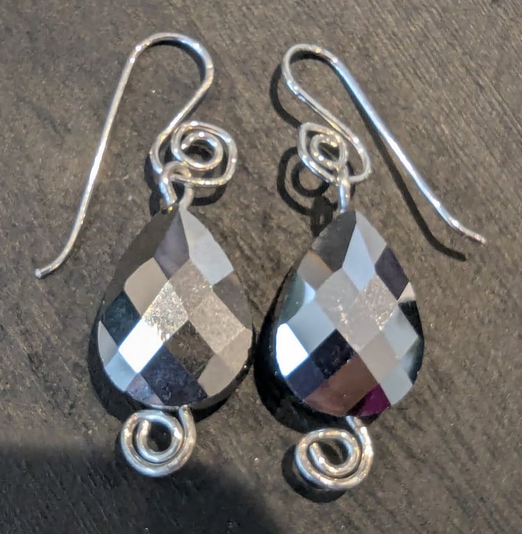 Grey Silver Glass Facted  Tearsdrop   Sterling Silver  Earrings