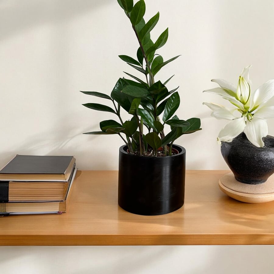 Large Gloss Black Plant Pot  - Solid Black Houseplant Pot Holder (lpp14)