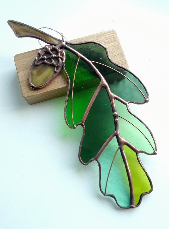 Stained Glass Oak Leaf - Green
