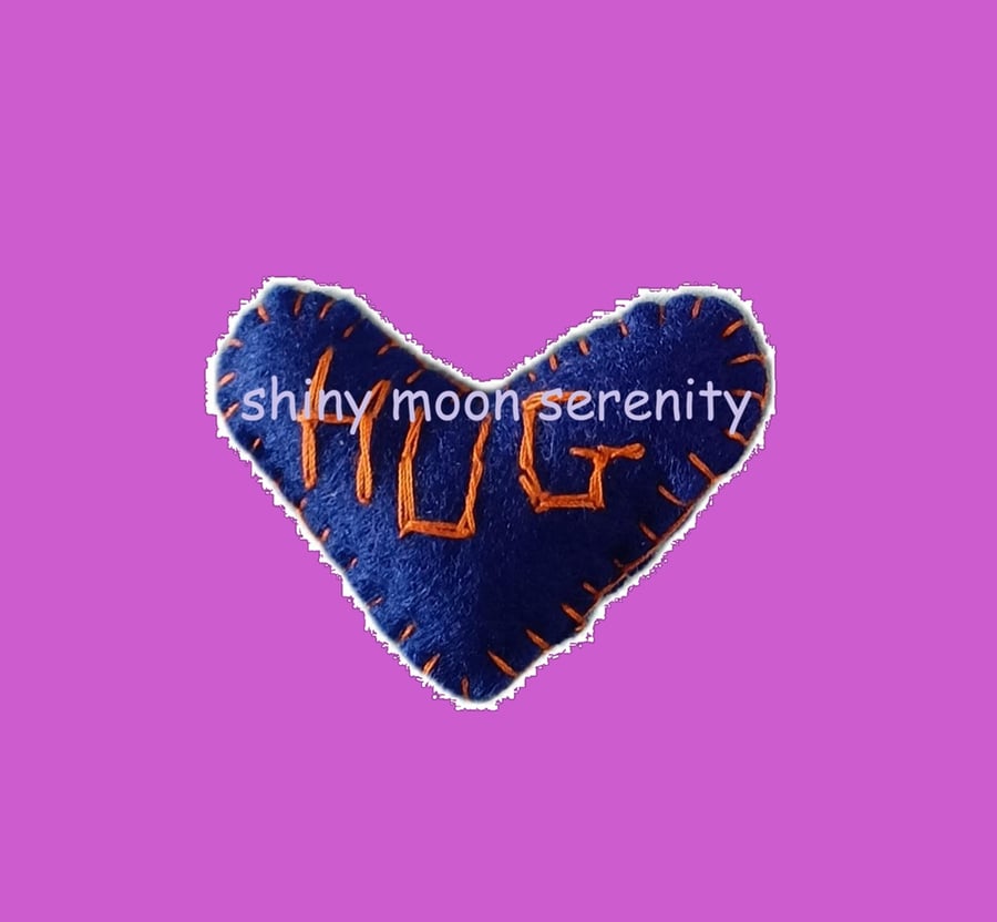 Pocket Hug Small, Felt Dark Blue with Orange stitching