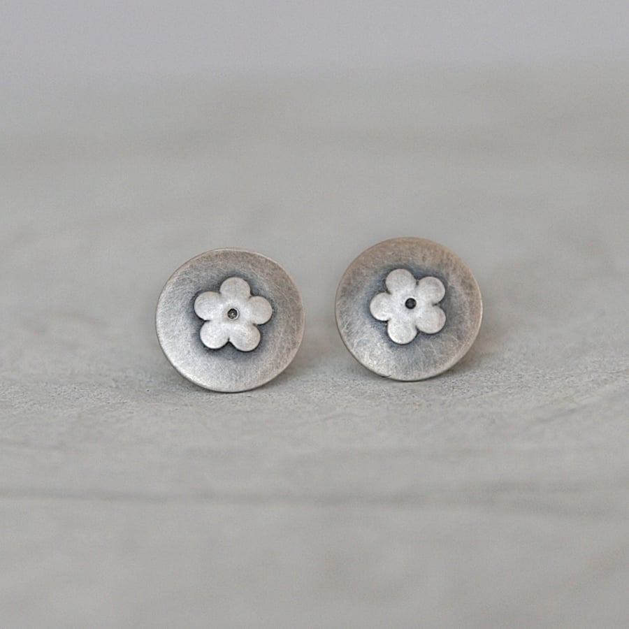 Daisy Sterling Silver Stud Earrings