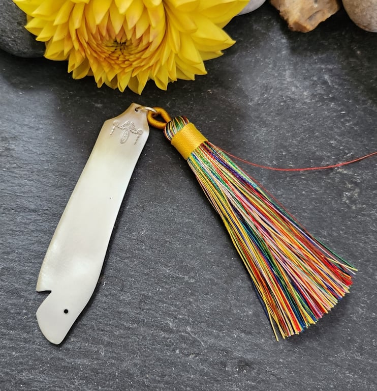 Shark bookmark upcycled from vintage fish knife - Version 2