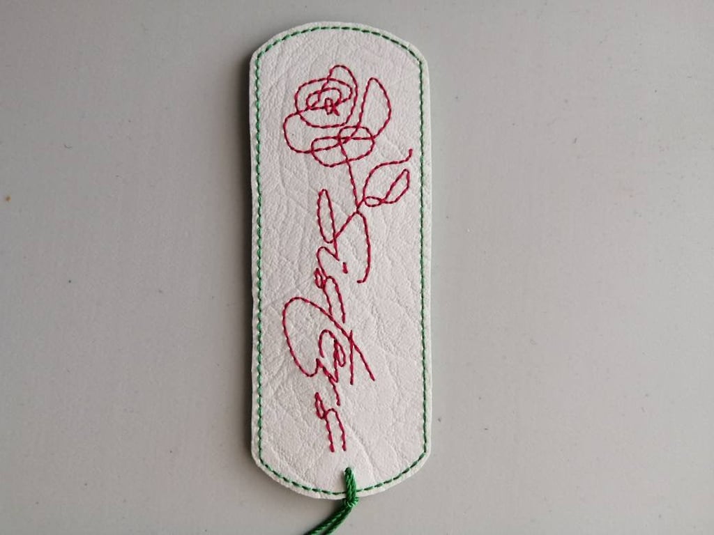 810. Sisters bookmark