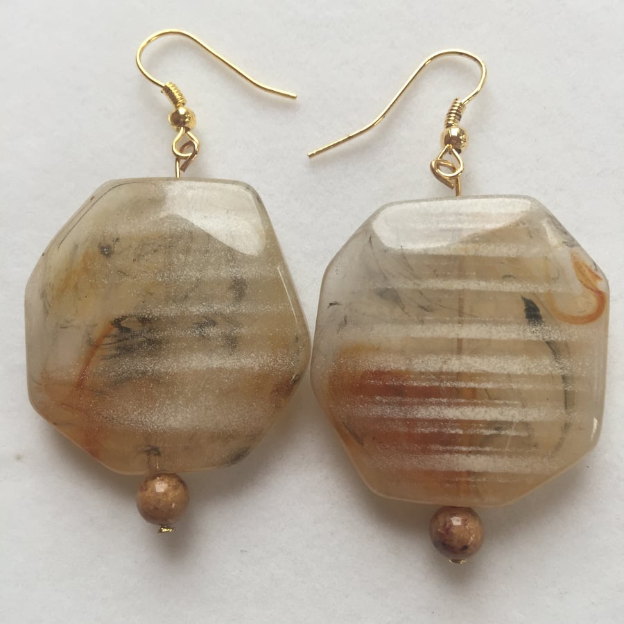 Marbled resin dangle drop earrings
