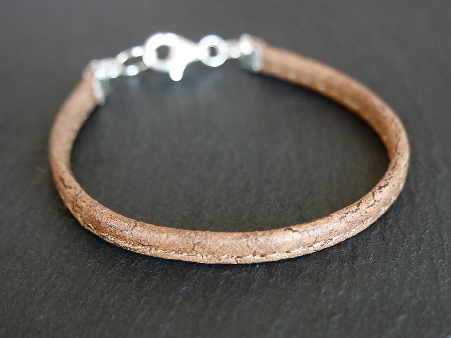 Vegan cork bracelet and 925 Sterling Silver fastener medium brown