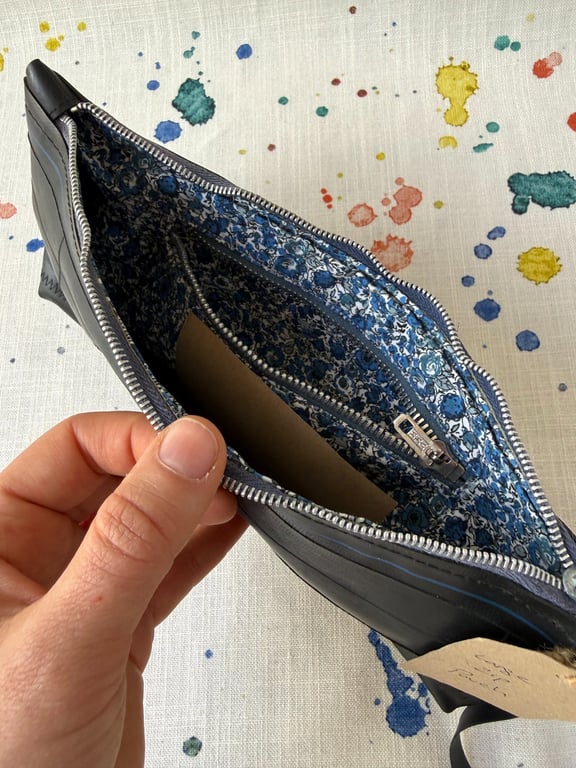 Blue Floral Lined Inner Tube Bag - Foreign Stamp - Old Stock - Super Seconds
