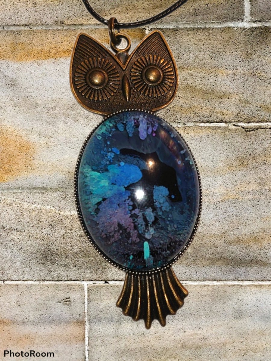 Large resin owl necklace
