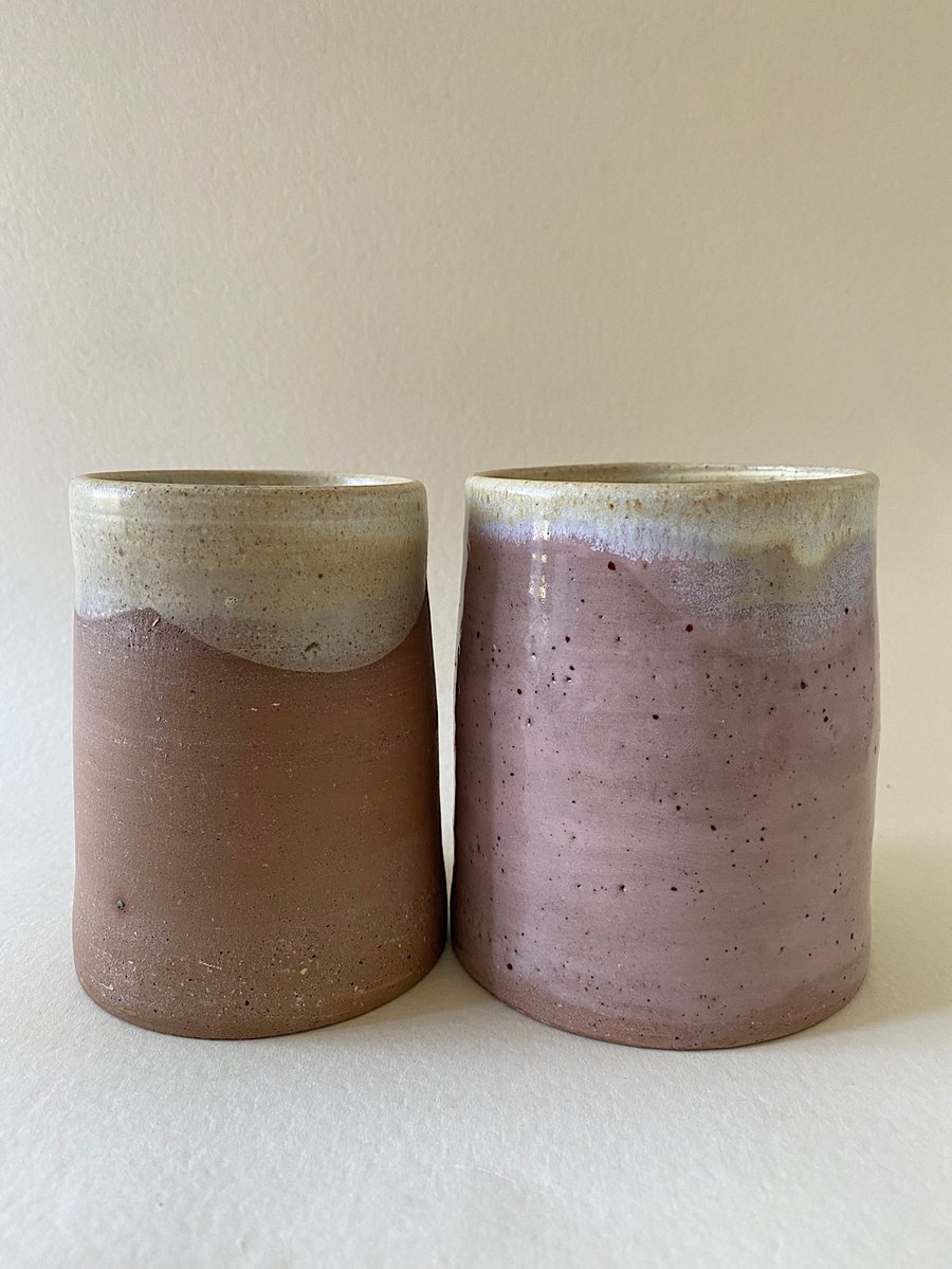 Set of 2 handmade pots