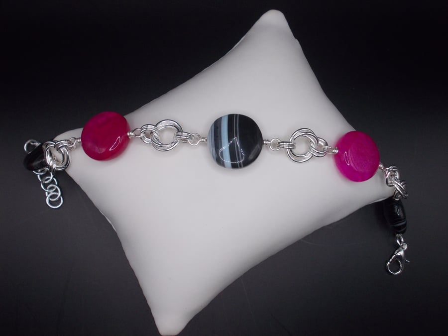 Agate coin linked bracelet
