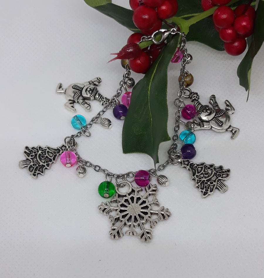 CHB08 Multi colour Christmas charm bracelet