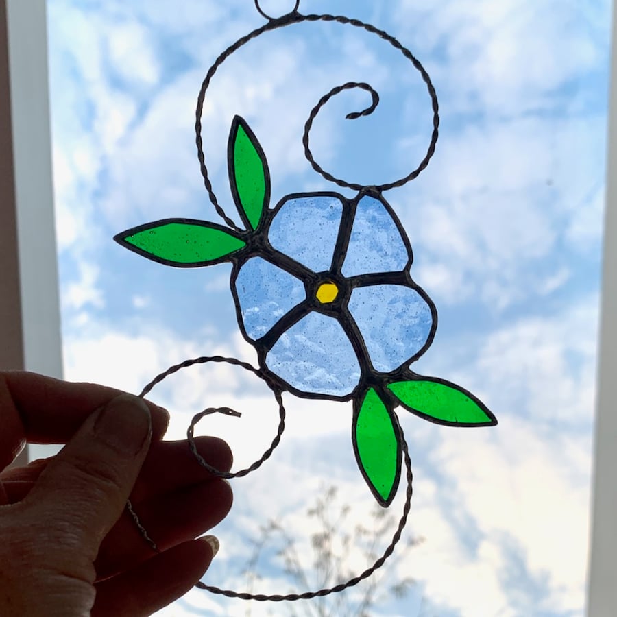Stained Glass Single Forget Me Not Suncatcher - Handmade Hanging Decoration