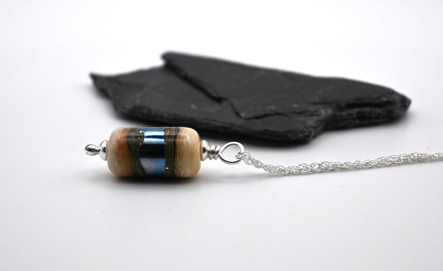 ivory and silver glass barrel pendant necklace