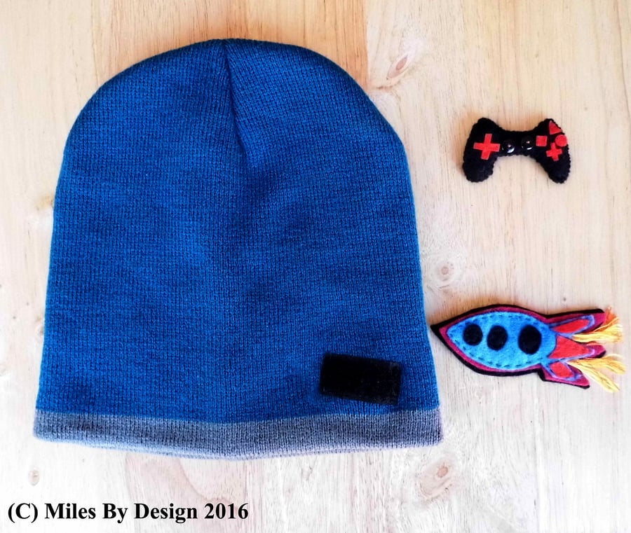 Boys Beanie Hat with 2 Changeable Embellishments