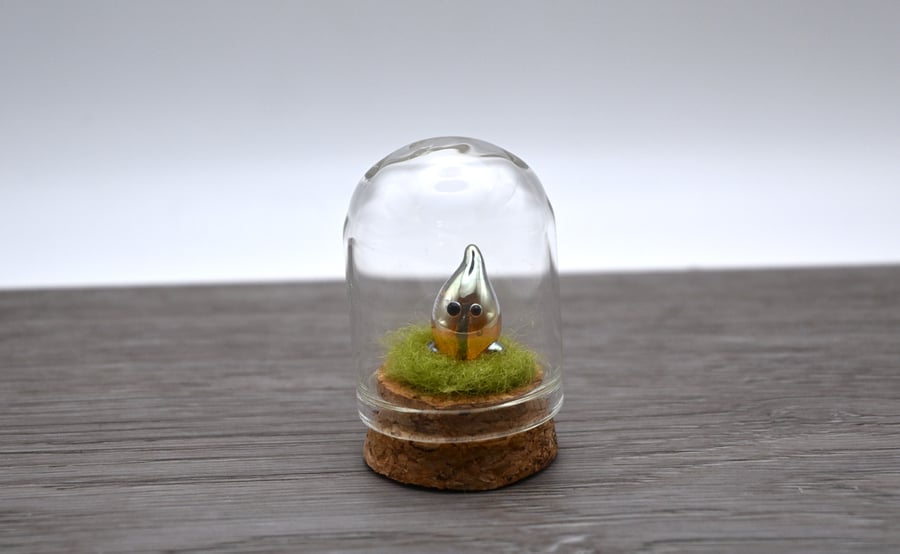 small glass wisp keepsake figure