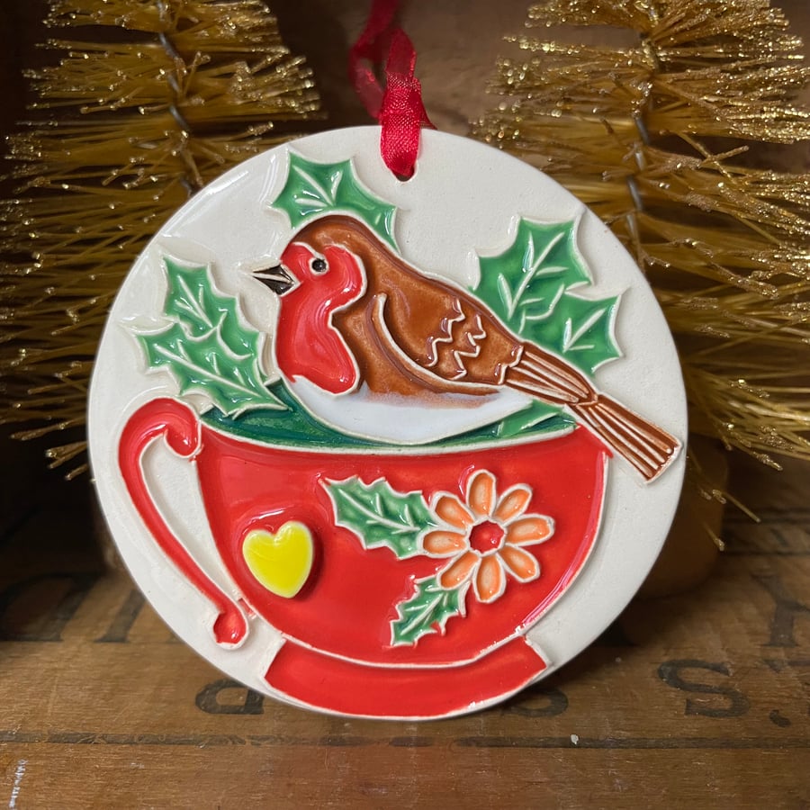 Ceramic Robin in a teacup decoration 
