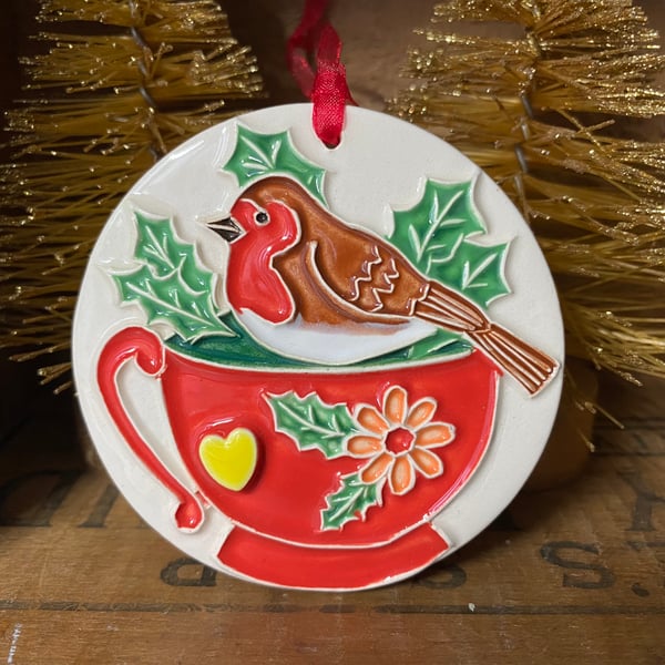 Ceramic Robin in a teacup decoration 
