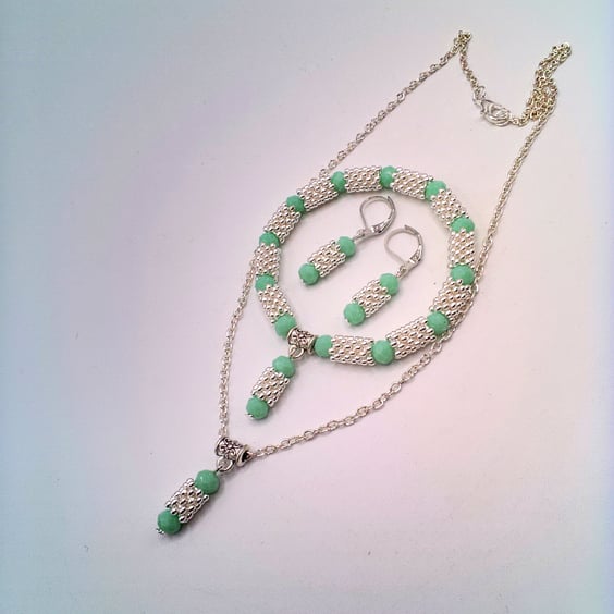 Mint Green Faceted Beads and Silver Snowflake Spacers 3 Piece Jewellery Set