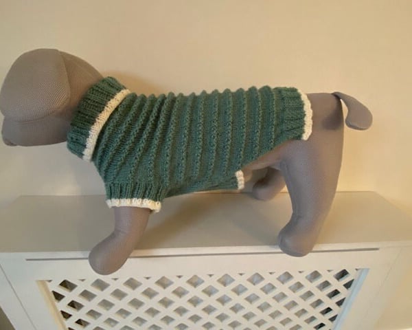 Dog Jumper - Ideal for Bulldogs or Staffy sized Dog. Roll Neck 