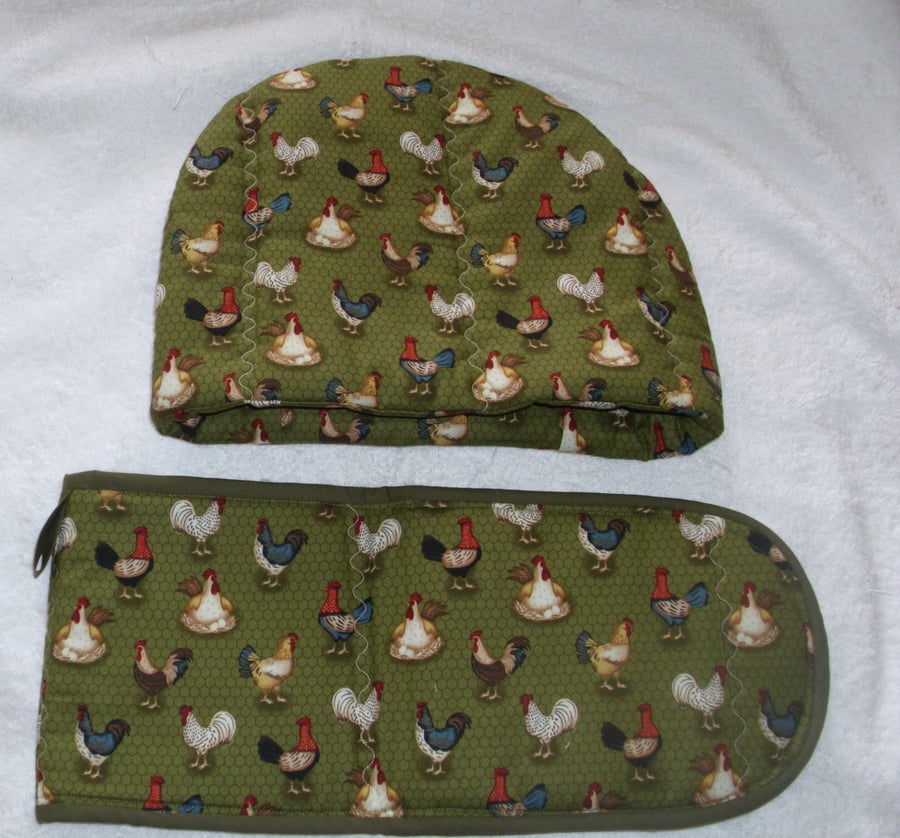 On the Farms chickens Tea cosy and oven glove set