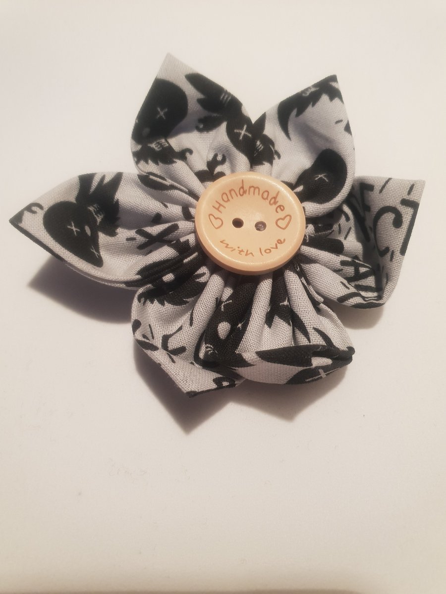 Fabric halloween flower brooch