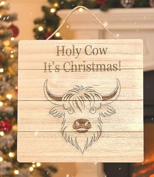 Highland Cow Christmas Wall Plaque.  Rustic Wooden. Festive.