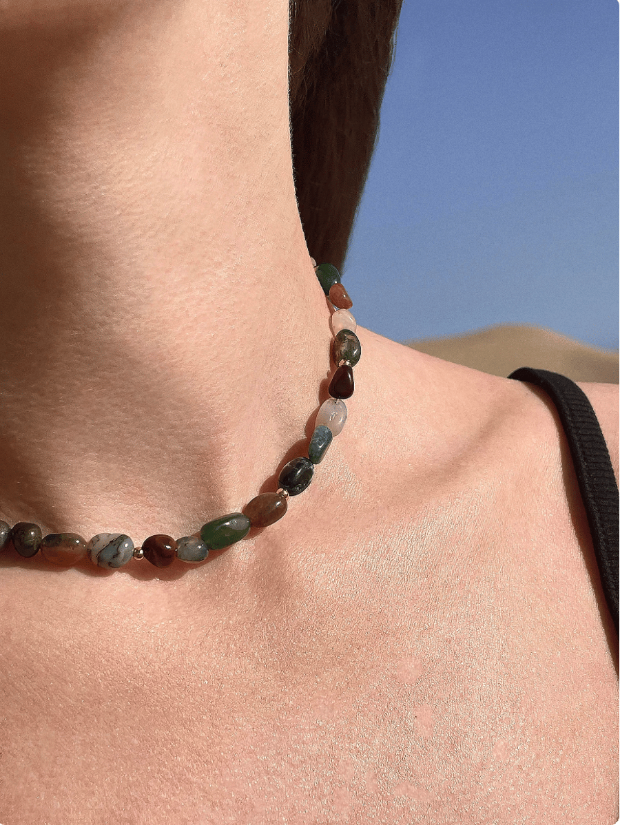 Handmade Indian agate stone necklace, jewellery inspired by nature, cute chocker