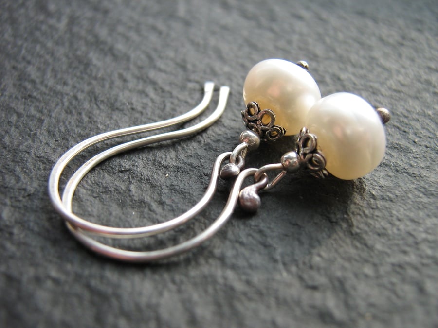 Freshwater Pearl Earrings - Ivory