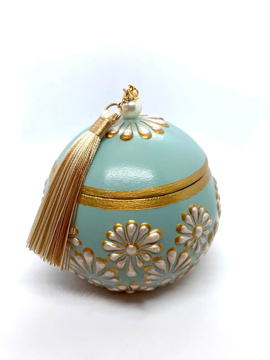 Seconds Sunday Sale “La Perla” trinket pot