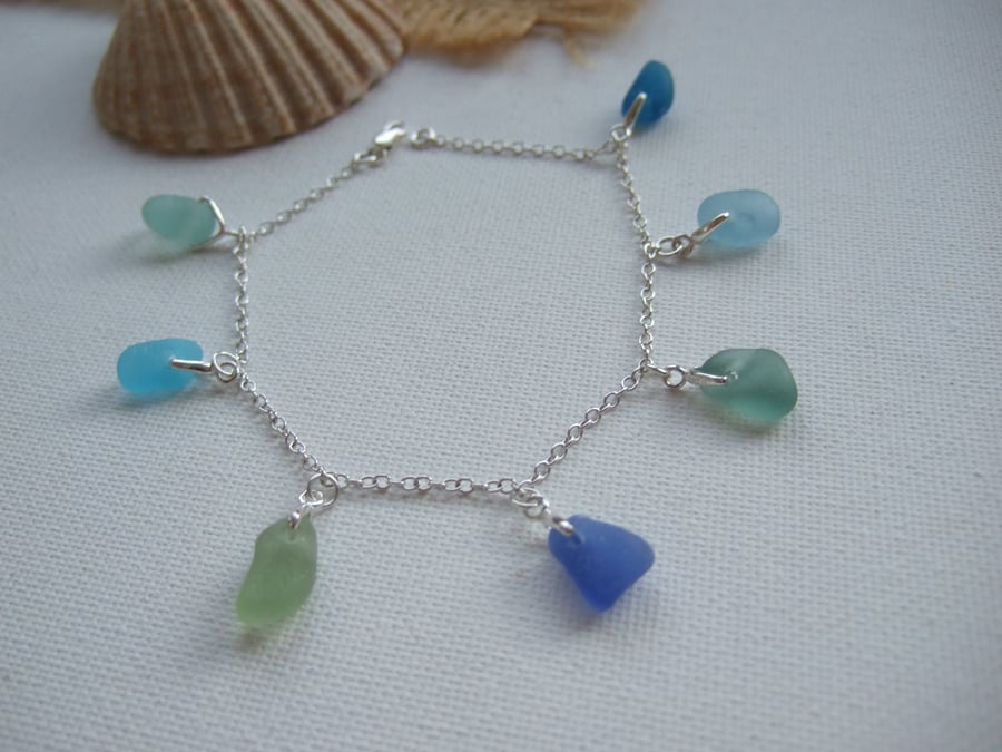 Sea glass shades of blue bracelet, Seaham Oceanic beach glass 8"
