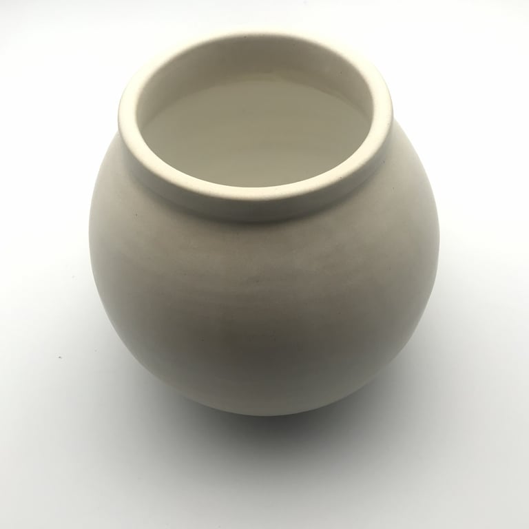 White moon jar, vase handmade pottery