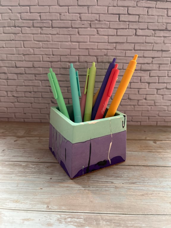 Merlin's Mint small pot