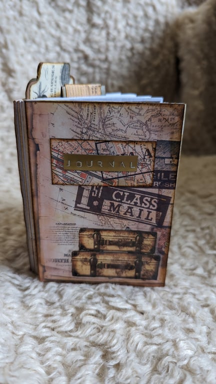 Grunge-tastic Mini Journal 