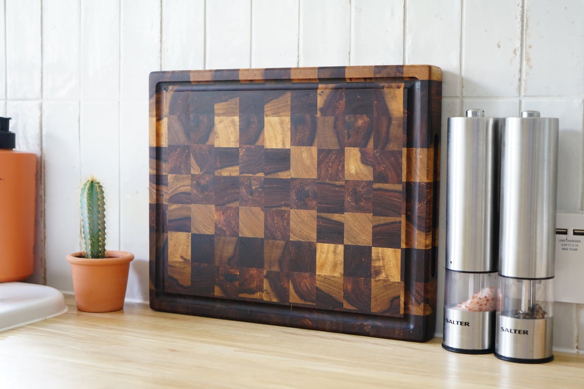 Large Walnut End Grain Chopping Board with Juice Groove - Handmade Butcher Block