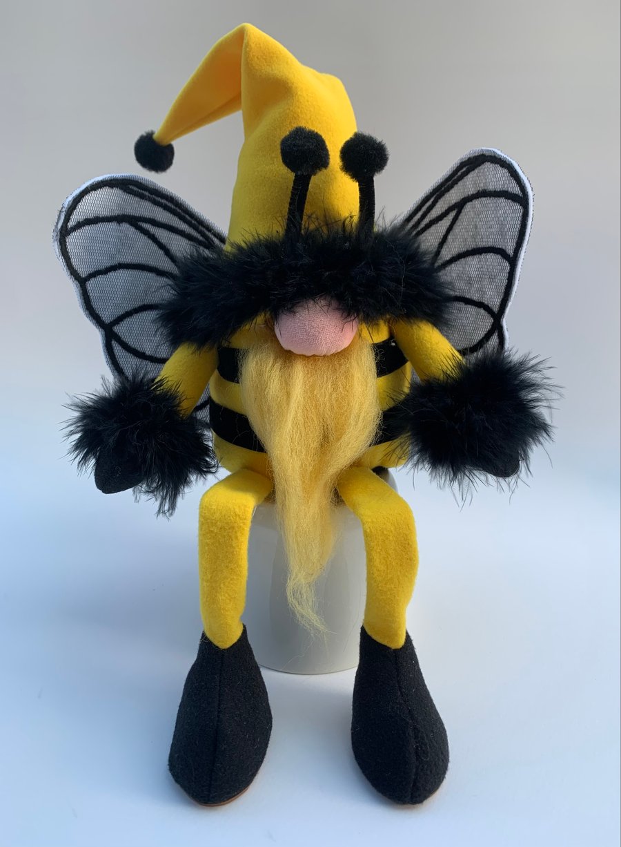 Bobbee Buzzin' - a loveable, hand made, collectable, Bee Gnome