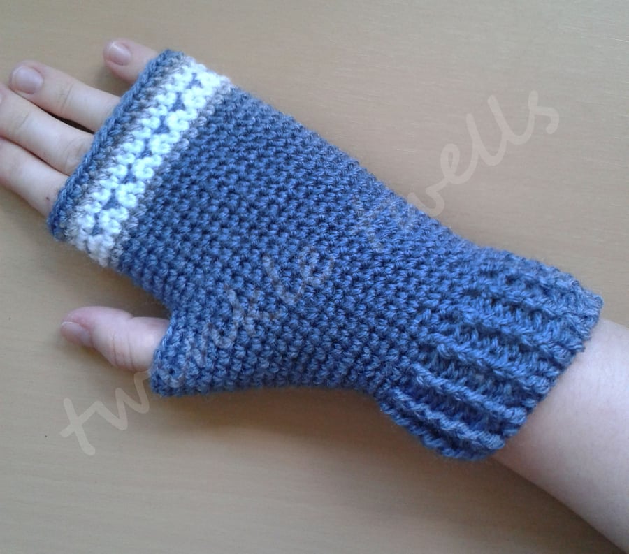 Crochet Fingerless Gloves - Blue Medium-Large
