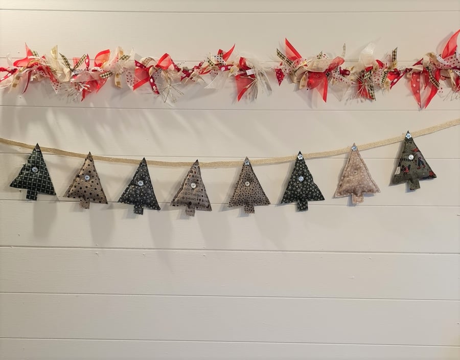 Christmas Tree Garland Green