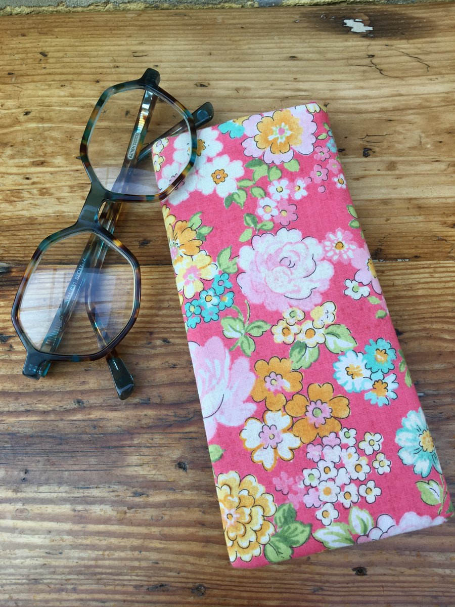 Glasses case - Pastel floral glasses case - Spring flowers cotton glasses case