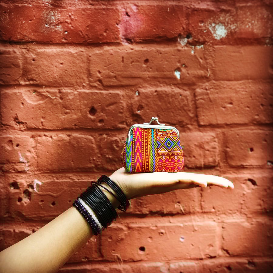 Kiss clasp coin purse Folksy