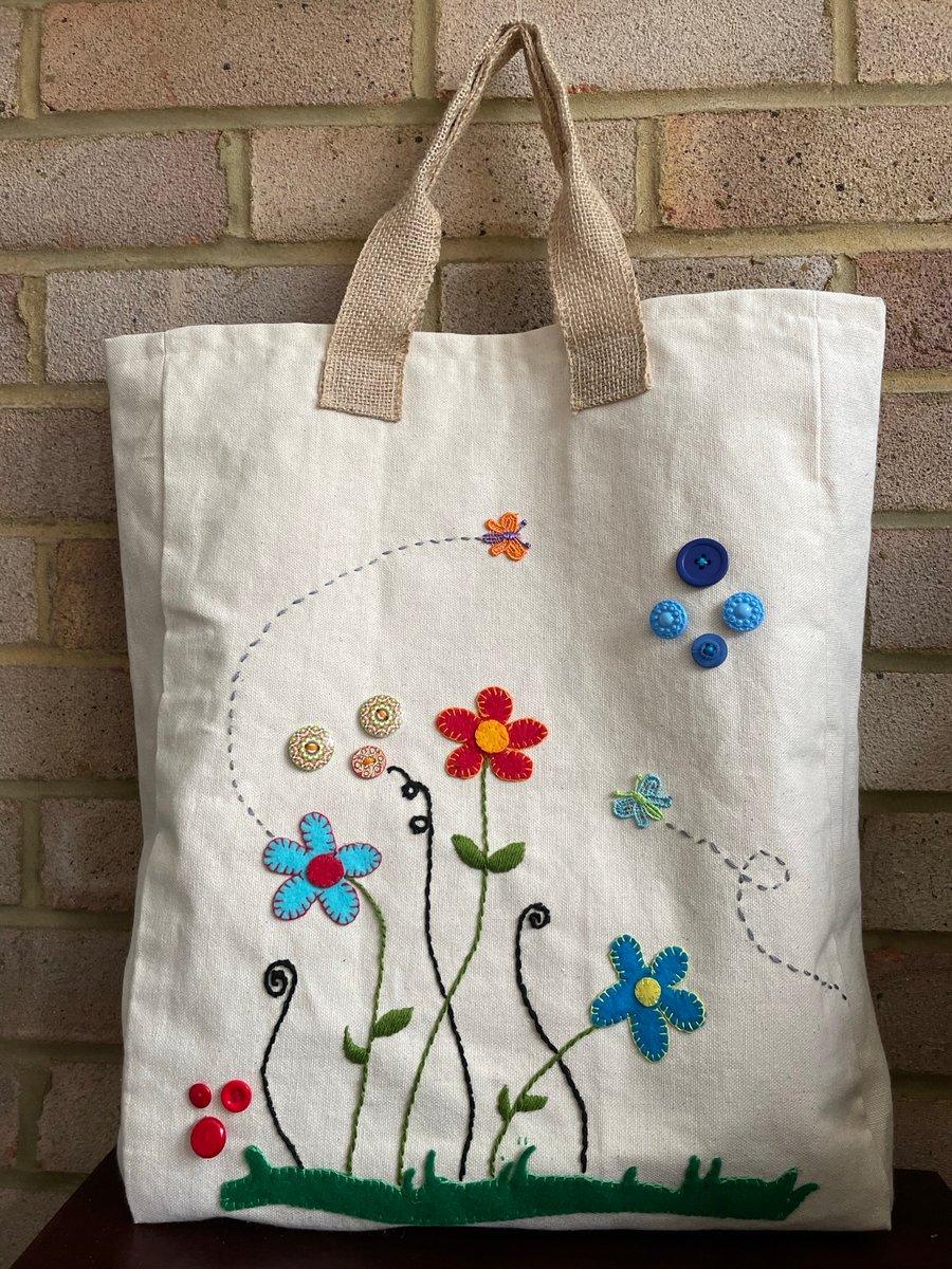 Flower button canvas bag