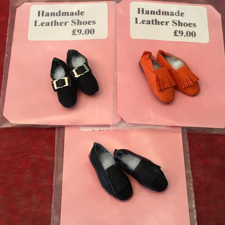 Dollshouse Miniatures. Leather Shoes for the Grown-ups in the Family. Some Boxed