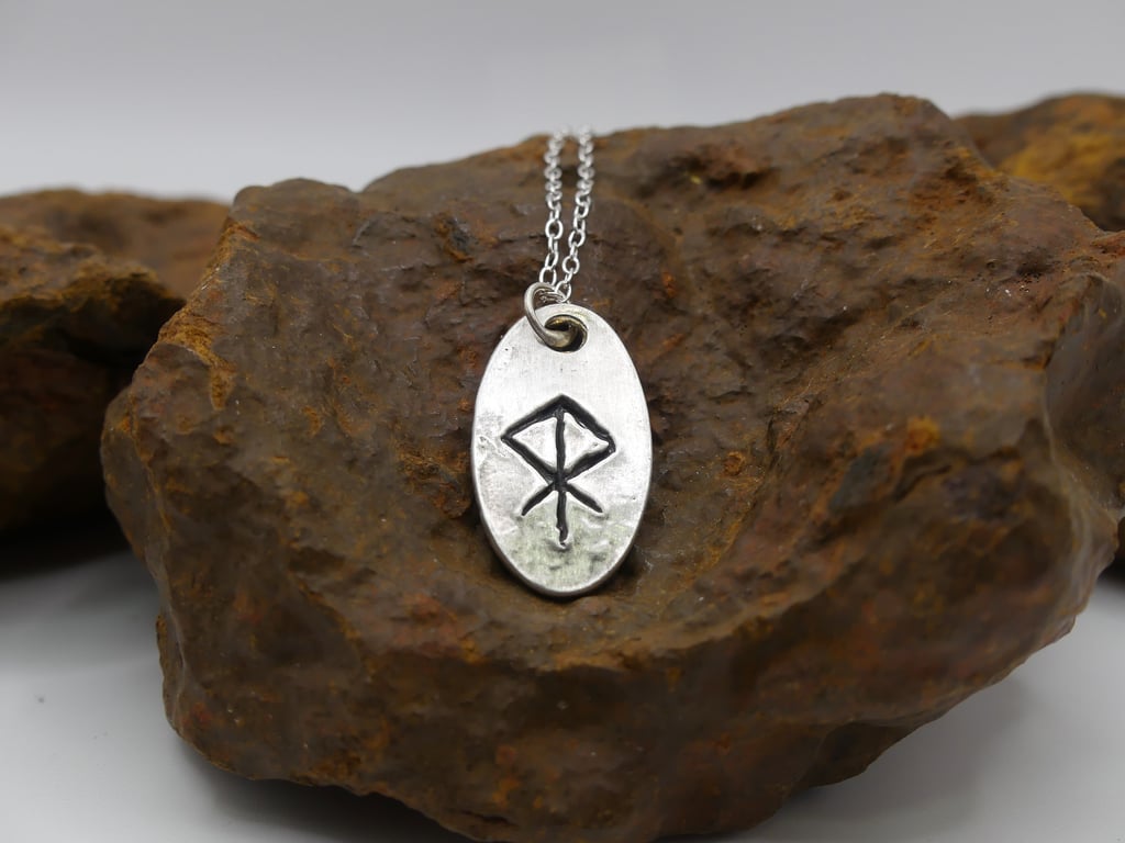Recycled Sterling Silver Courage Bind Rune Pendant Necklace.