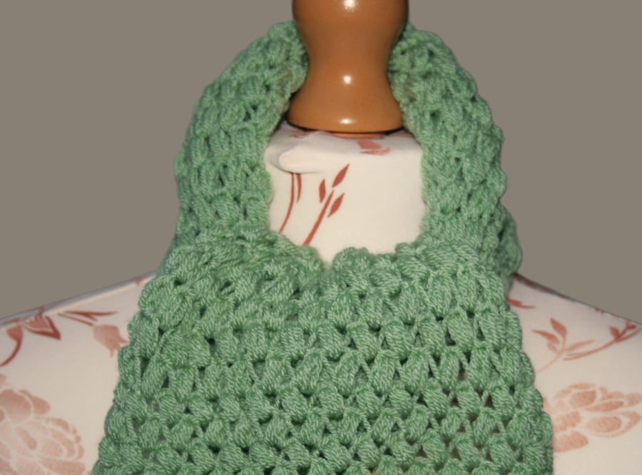 Pretty Crochet Scarf - Bean Stitch 